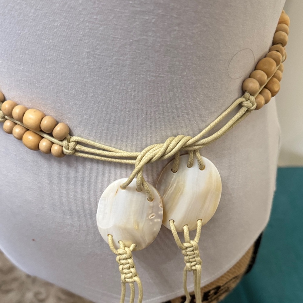Boho Cream Beaded Shell Tie Belt - Picture 2 of 5